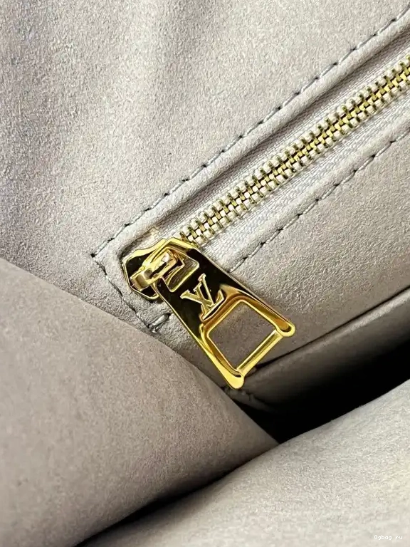 MM VUITTON ONTHEGO LOUIS 0706